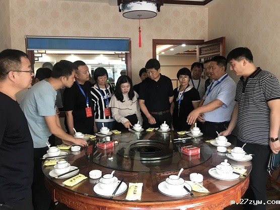 吴堡县政协调研全县餐具消毒使用 和小食品(43042)-20200826085107.jpg