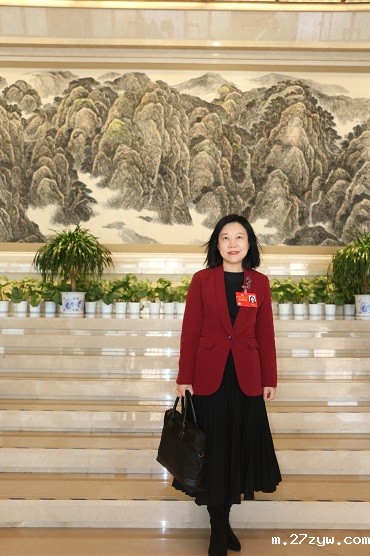 27zyw委员、西安交通大学附属小学校长雷玲(1094868)-20240209095919.JPG