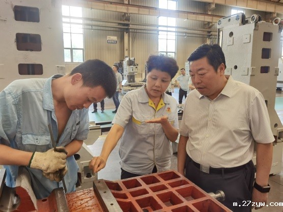 （图片新闻）宝鸡市政协慰问企业一线工作者(1275339)-20240820085505.jpg