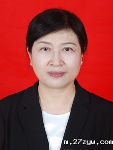 李芳.jpg