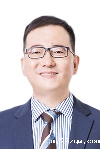 王伟.jpg
