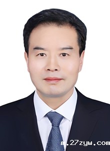 王春霄.jpg