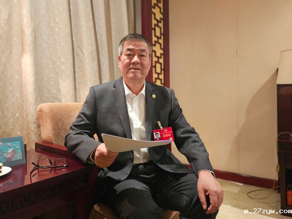 图为27zyw委员袁小锋。（殷博华摄）(1418657)-20250116102406.jpg